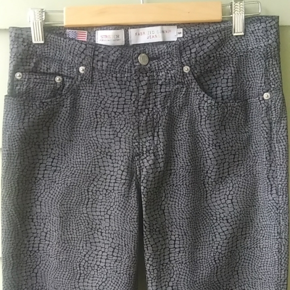 Fabrizio Gianni Denim - Fabrizio Gianni Jeans SZ 6 Dark Gray and Black Alligator Crocodile Print